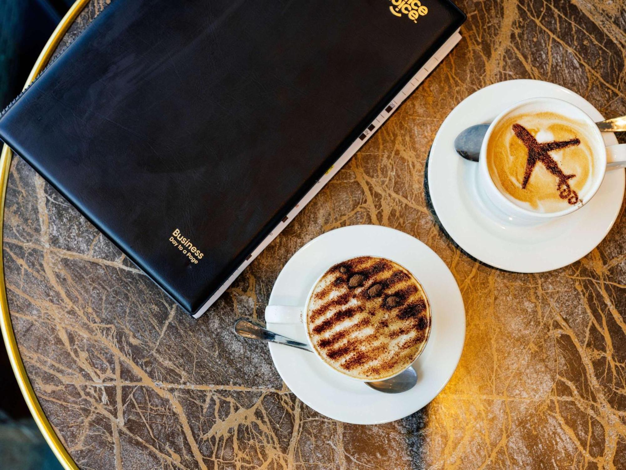 풀먼 브리즈번 공항 호텔 외부 사진 Menu